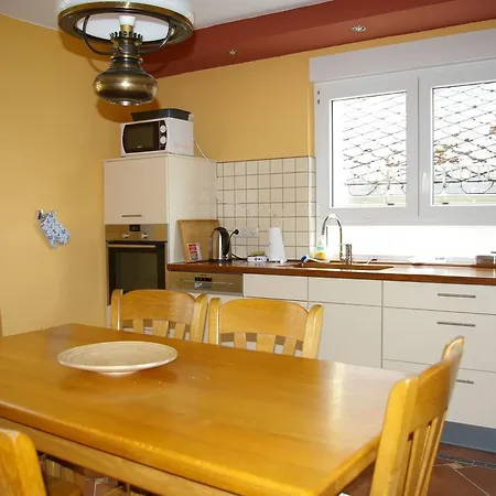 Hébergement de vacances Detached Holiday With Terrace And Its Own Garden In The Hunsr Ck *